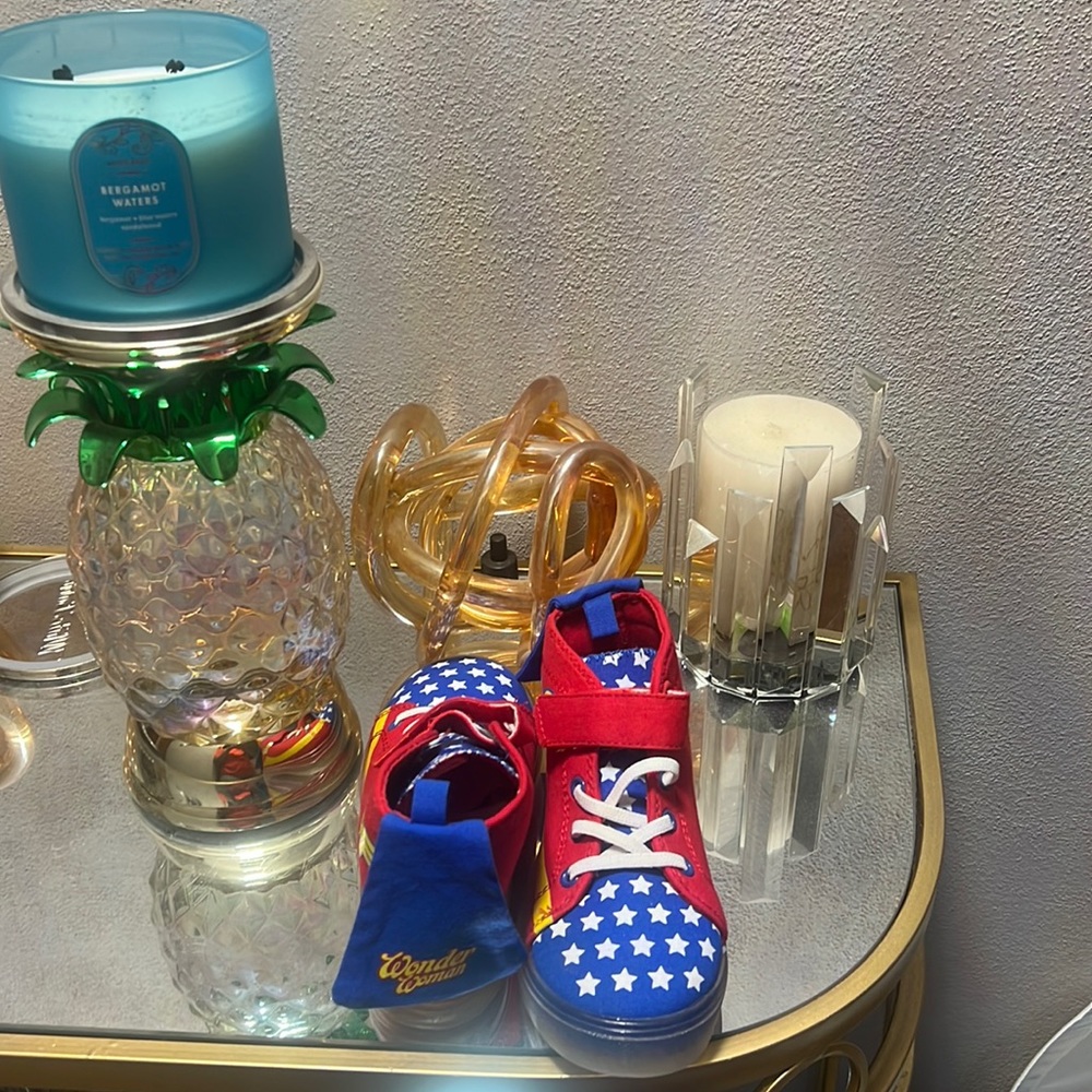 Girls sneakers- Wonder Woman